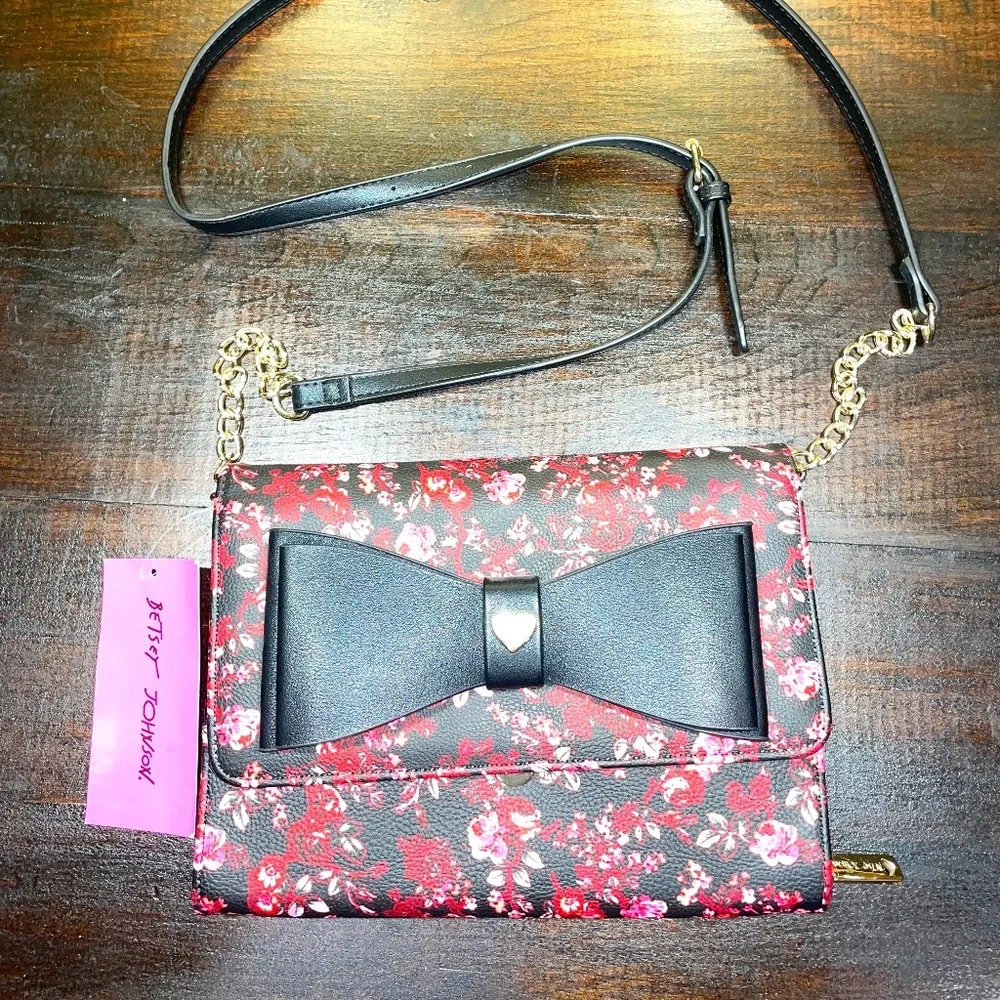 NWT Betsey Johnson XODANI Black Bow Pink‎ Roses Floral Crossbody Wallet Bag